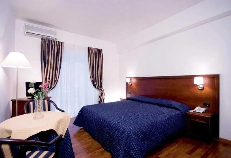 A.Rivederci Roma Luxury Rooms Peschiera del Garda